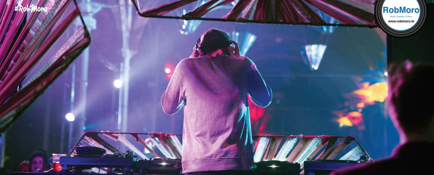 DJ - Photo: Manon Gustave.