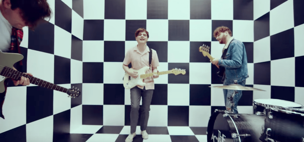 RobMoro TV | The Academic – ‘Bear&nbsp;Claws’