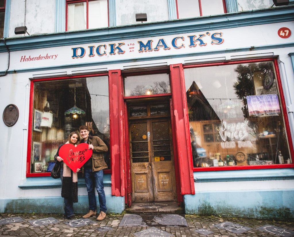 Other Voices - Dick Macks