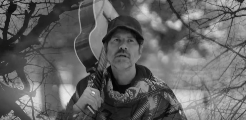 RobMoro TV | Gruff Rhys – ‘Frontier&nbsp;Man’