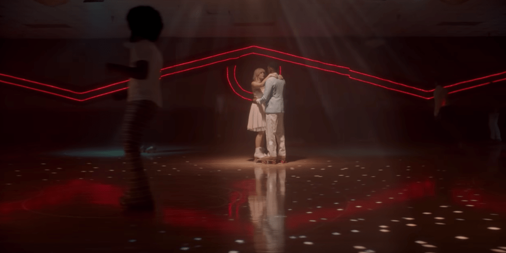 RobMoro TV | Her’s – ‘Under&nbsp;Wraps’