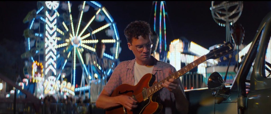 RobMoro TV | Whitney – ‘Used To Be&nbsp;Lonely’