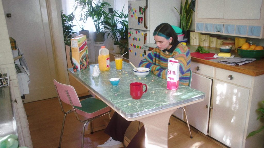 BENEE - 'SUPALONELY'