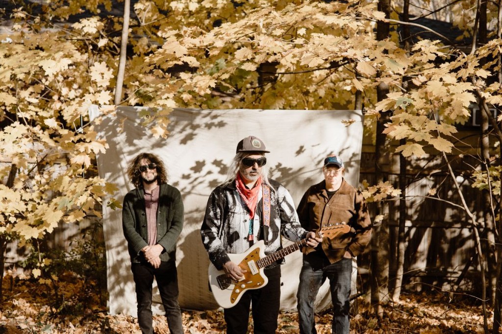 RobMoro TV | Dinosaur Jr. – ‘Take It&nbsp;Back’