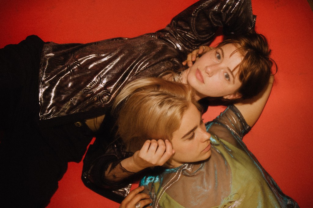 Listen | Sister. return with the indie-folk track ‘Girl’