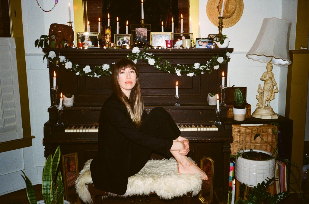 RobMoro TV | Jo Schornikow – ‘Visions’