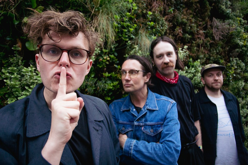 RobMoro TV | Yard Act – ‘100% Endurance’