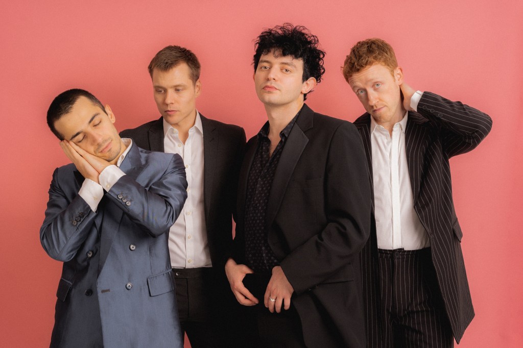 RobMoro TV | Sad Boys Club – ‘Delicious’