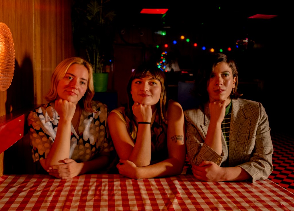 Listen | Girl Ray share their new single and video ‘Hold&nbsp;Tight’