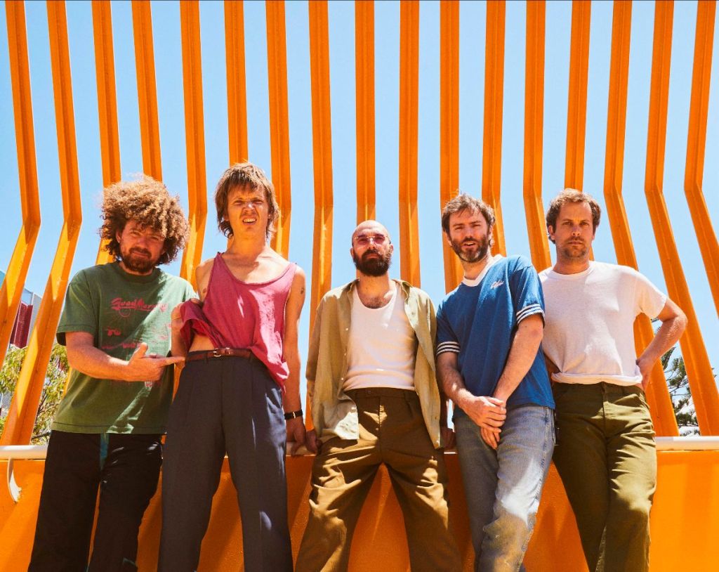 RobMoro TV | POND – ‘Black&nbsp;Lung’